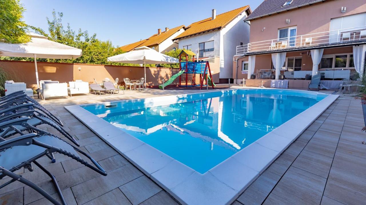 Villa Biser Dunava Vukovar Esterno foto